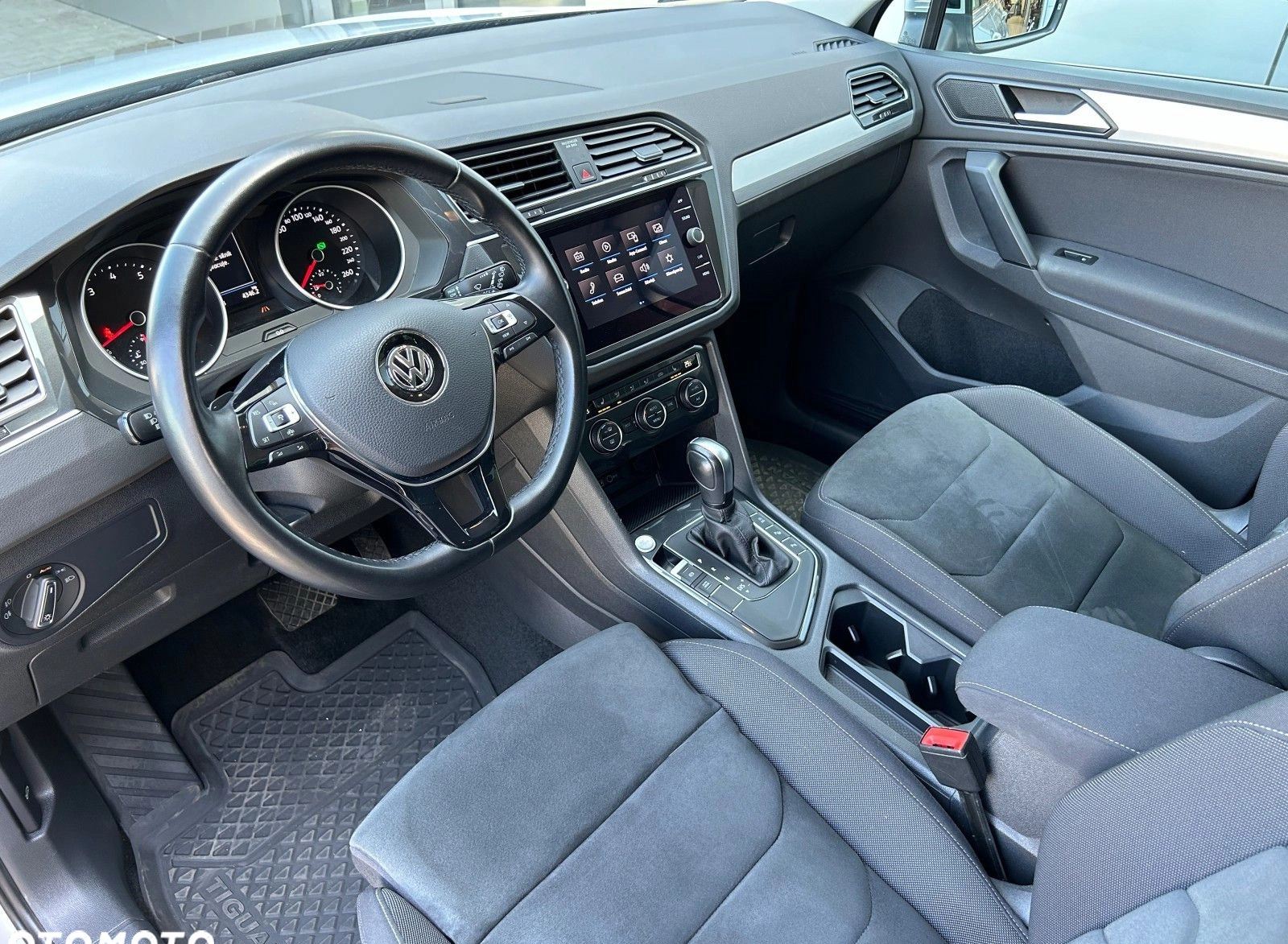 Volkswagen Tiguan cena 116900 przebieg: 51588, rok produkcji 2020 z Brodnica małe 781